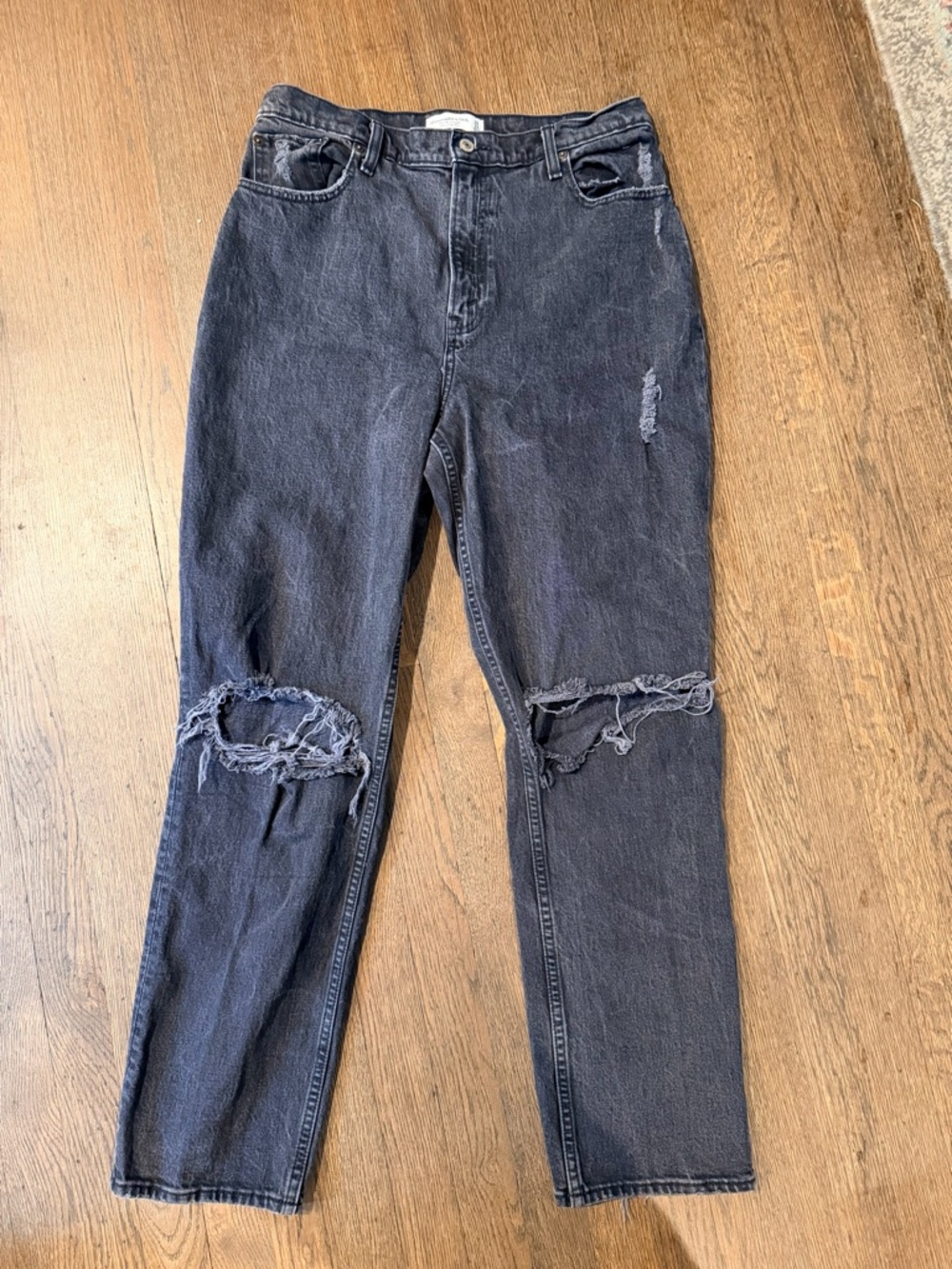 Abercrombie & Fitch Black Distressed Straight-Leg Jeans